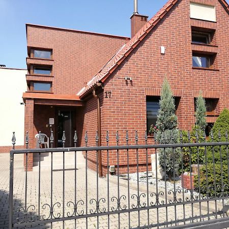 Pokoje Goscinne Z Prywatna Lazienka Dla Firm Gliwice Esterno foto