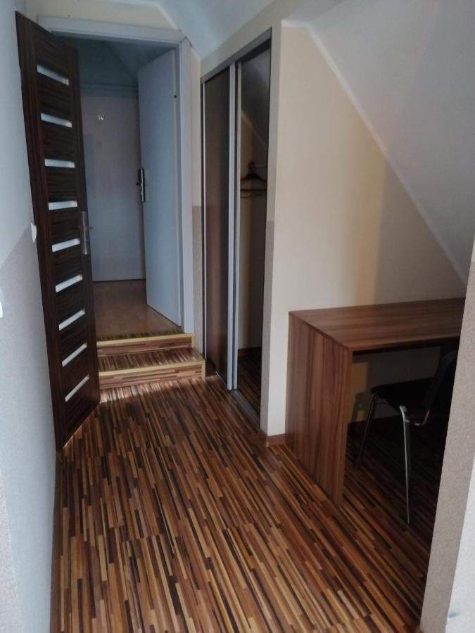 Pokoje Goscinne Z Prywatna Lazienka Dla Firm Gliwice Esterno foto